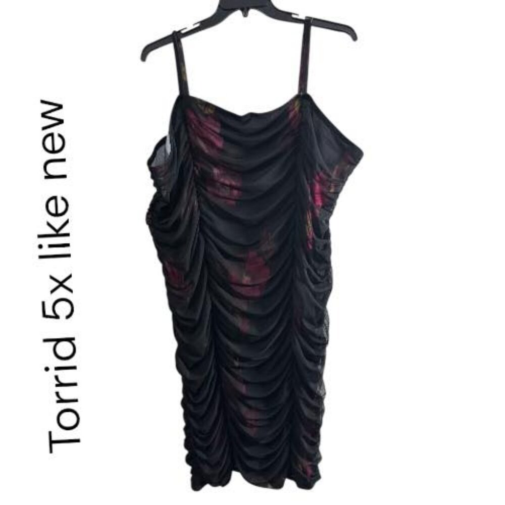 5x torrid pin up gathered body con dress